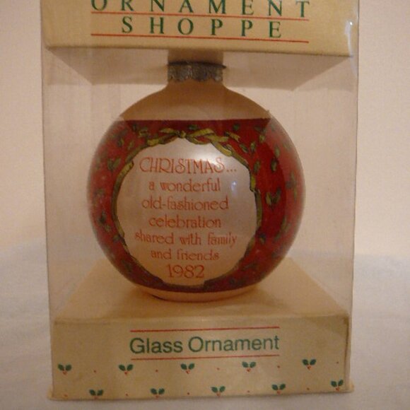Vintage 1982 Holly Hobbie Glass Ball American Greetings Christmas Ornament - Picture 2 of 4